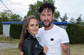 Laura müller und michael wendler haben in florida geheiratet. Laura Muller Michael Wendler Datum Und Ort Der Hochzeit Bekannt Gala De