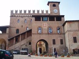 Vicinanze centro storico affittasi ampio appartamento ristrutturato e arredato. Il Centro Storico Bild Von Castell Arquato Province Of Piacenza Tripadvisor