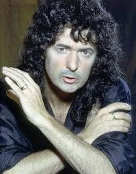 Today is Ritchie Blackmore's birthday (79!). Congratulations!