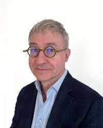 Roy Thomson's Instagram, Twitter & Facebook