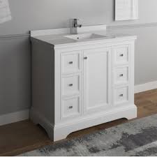 Bathroom vanities and vanity cabinets are the focal point of any bathroom. Windsor 40 W Traditional Bathroom Vanity Set W Mirror By Fresca Kitchensource Com