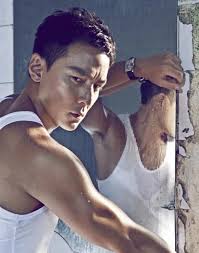 Nam thần' Ngô Ngạn Tổ khiến dân mạng lần nữa 'đổ gục' khi biết anh từng  phải nhập viện khâu 6 mũi vì làm điều này giúp một cô gái xa lạ