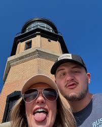 Just a few highlights from our mini-moon up the north shore 🌊 it was an  absolute dream 🫶🏼🍁🍂