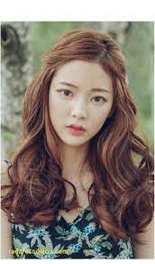 Awesome 12 Best Cute Korean Hairstyle For Long Hair Korean Hairstyles Women Di 2020 Gaya Rambut Rambut Bergelombang Perm