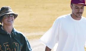 Kevin federline approves of britney spears' preferred personal conservator, jodi montgomery, with his lawyer exclusively telling e! Britney Spears Und Kevin Federline Gehen Zur Elternschule Mittelbayerische De Mittelbayerische