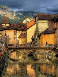 Peaceful Eyes Annecy France Places To Travel Annecy