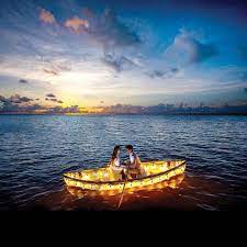 Wedding Chicks On Instagram How Romantic Is This Boat Ride The Perfect Destination For Your Dream Wedding And Romantic Beach Underwater Wedding Islamorada