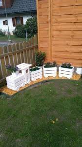 Garten Kistenzug Kiste Gartendekoideen Zug In 2020 Diy Garden Furniture Diy Garden Garden Deco