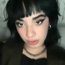 Ivette Padron's Instagram, Twitter & Facebook