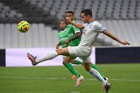 Retrouvez l'actualités des équipe pro et élite du club et suivez les matchs en direct avec un hub match vous permettant de suivre toutes les actions de jeu et un live audio. L1 Apres Sa Victoire A Paris L Om S Incline A Domicile Face A Saint Etienne