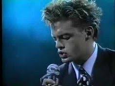 Идеи на тему «Співаки та Співачки» (270)