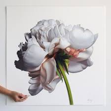 Go Inside The Artist S Studio With Cj Hendry To Watch Her Make Her Viral Photorealistic Drawings Photorealistic Drawings Cj Hendry Realistic Art