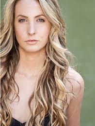 Elena Torres's Instagram, Twitter & Facebook