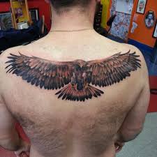 Tattoos hals nacken tattoo waden schwarze tattoos nacken tattoo mann abstrakte tattoos sergio ramos frisur schwarze tattoos tattoo männer tattoo vorlagen skizzen tattoo ideen. Ramos Adler Tattoo Nacken