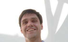 Passerelle. Étienne Bernard à la direction