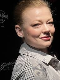 Dorcas Kelly's Instagram, Twitter & Facebook