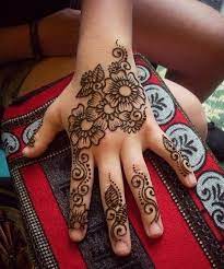 51 Simple Mehndi Designs For Kids The mehndi for kids is simple yet intricate; 51 simple mehndi designs for kids