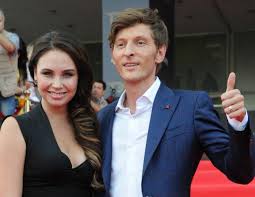 Павел воля и его супруга ляйсан утяшева. Lyajsan Utyasheva Romantichno Pozdravila Volyu S Yubileem