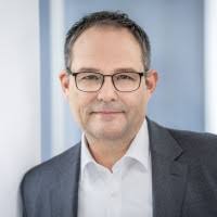 90+ "Tom Römer" profiles