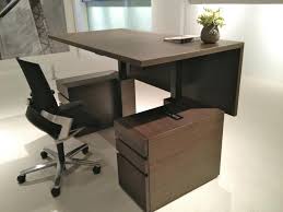 Millennia Height Adjustable Desk Stol