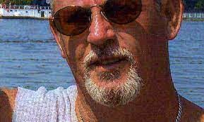 Ellen Welz's Instagram, Twitter & Facebook