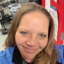 Are there any ladies that do lash extensions for no more than $100 in Idaho  Falls?