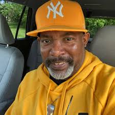 🇬🇾RHONDA ASHBY🇬🇾 (@rooroo1984) is LIVE