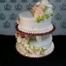 Kena curik curik masa nak update blog.kalau tak memang memanjang tak sempat.bizi sokmo. Kek Kahwin 2 Tingkat Food Drinks Baked Goods On Carousell