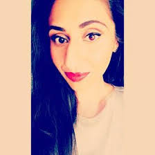 Simran Mann's Instagram, Twitter & Facebook