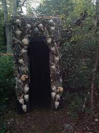 Entrance I Made For The Haunted Trail Halloween Outdoor Decorations Easy Outdoor Halloween Decorations Awesome Outdoor Halloween Decorations