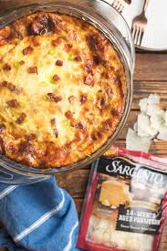 Crustless Quiche Lorraine Is An Easy Gluten Free Recipe That S Perfect For Any Meal Of The Day Quic Crustless Quiche Lorraine Quiche Recipes Crustless Quiche