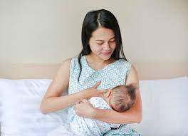 Setelah tali pusat putus, jika kotor bersihkan dengan baby oil dengan lembut dan. Ini Lho Penyebab Bayi Terus Menerus Minta Menyusu Alodokter