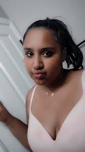 Introduction of a female bridge builder from northern Vermont