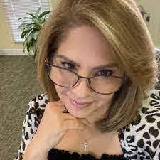 Karin Bushaw's Instagram, Facebook & TikTok