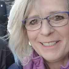 if the Bergstein kids are smiling and a guy is in the back with a grimace,  you know Frankie is doing something endearing yet disturbing