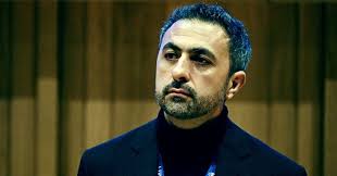 Psychologist Says AI Is Causing Never-Before-Seen Types of Mental Disorder