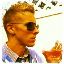 Stream Steven Derrick music