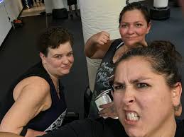 Great thing about the classes is that if I can make it I can catch the zoom  workouts!! Day 6 workout 6 of this challenge DONE!!💪 ALSO my fav. Thing to  eat