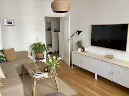 Wohnung mit balkon in bevorzugter lage, voll renoviert. 2 Zimmer Wohnung Zu Vermieten Munnichstrasse 18 26133 Oldenburg Oldenburg Kreyenbruck Mapio Net