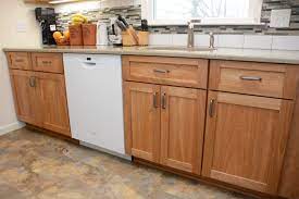 251714 Red Birch Natural Shaker Kitchen Decor Inspiration Kitchen Remodel Updated Kitchen