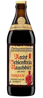 L Aecht Schlenkerla Rauchbier Est Une Biere Bavaroise De Fermentation Basse De Type Fumee Rauchbier Avec Une Belle Robe Brune F Beer 101 Sauce Bottle Beer