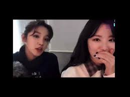 The group consists of baby soul, jiae, jisoo, mijoo, . Yuqi And Shuhua Vlive Ft Lovelyz Mijoo Youtube