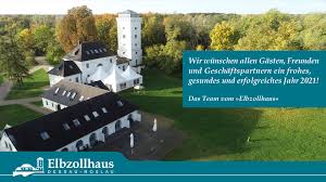 Das wachsende haus in dessau törten, mittelbreite 12, befindet sich unmittelbar neben den laubenganghäusern des bauhauses von 1930, die 2017 zum weltkulturerbe ernannt wurden. Elbzollhaus Dessau Rosslau Posts Facebook