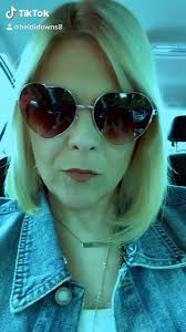 Heidi Downs (@heididowns75)