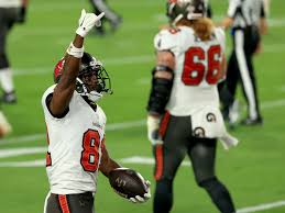 Nfl network adds that bucs quarterback tom brady has been pushing for the deal. Fitz Bucs Waiting On Antonio Brown Revenge Of The Birds