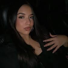 Leann Rivera's Instagram, Twitter & Facebook