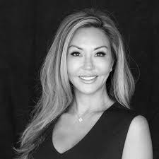 Helen Lao's Instagram, Twitter & Facebook