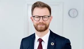 Anthony Enger's Instagram, Twitter & Facebook