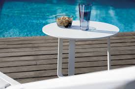 Side tables can be easily carried here to there. Outdoor Side Table 42 White Manutti