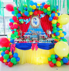 Snowhite And The Seven Dwarfs Themed Party Birthday Party Ideas Photo 1 Of 33 Snow White Birthday Party Snow White Birthday Snow White Party